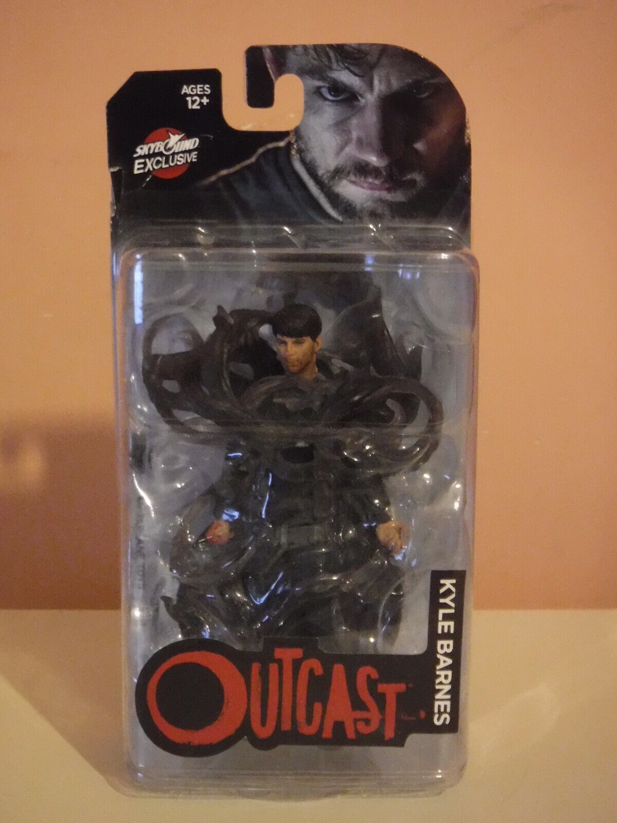 McFarlane Skybound Outcast Exclusive Kyle Barnes (TV Bloody)