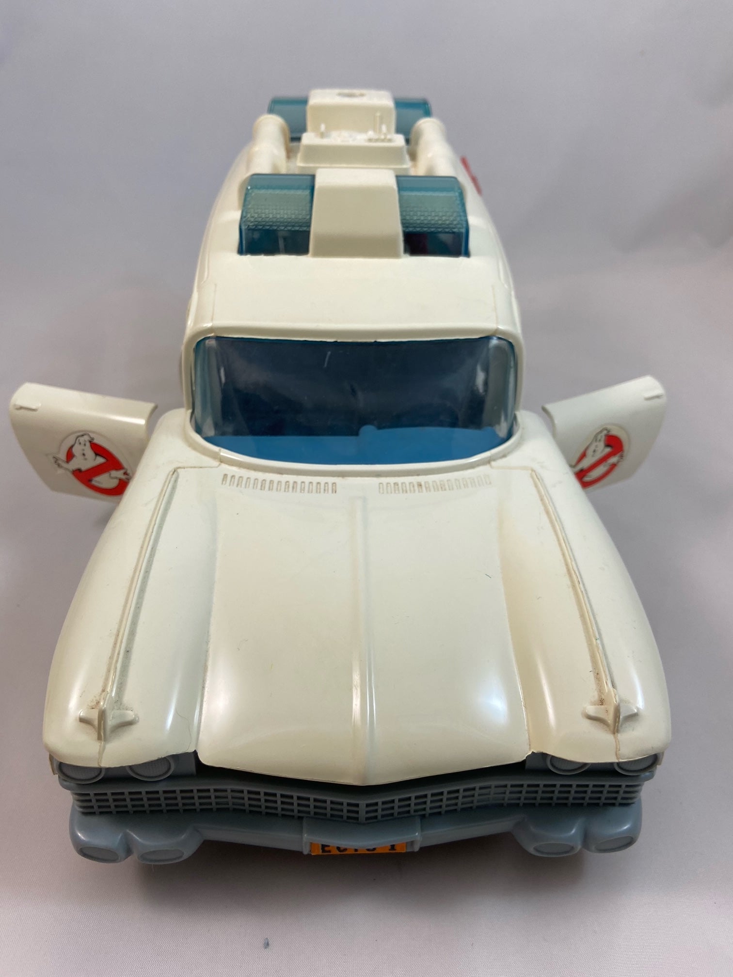 Vintage hot 1984 Ecto-1 Vehicle Car The Real Ghostbusters Kenner