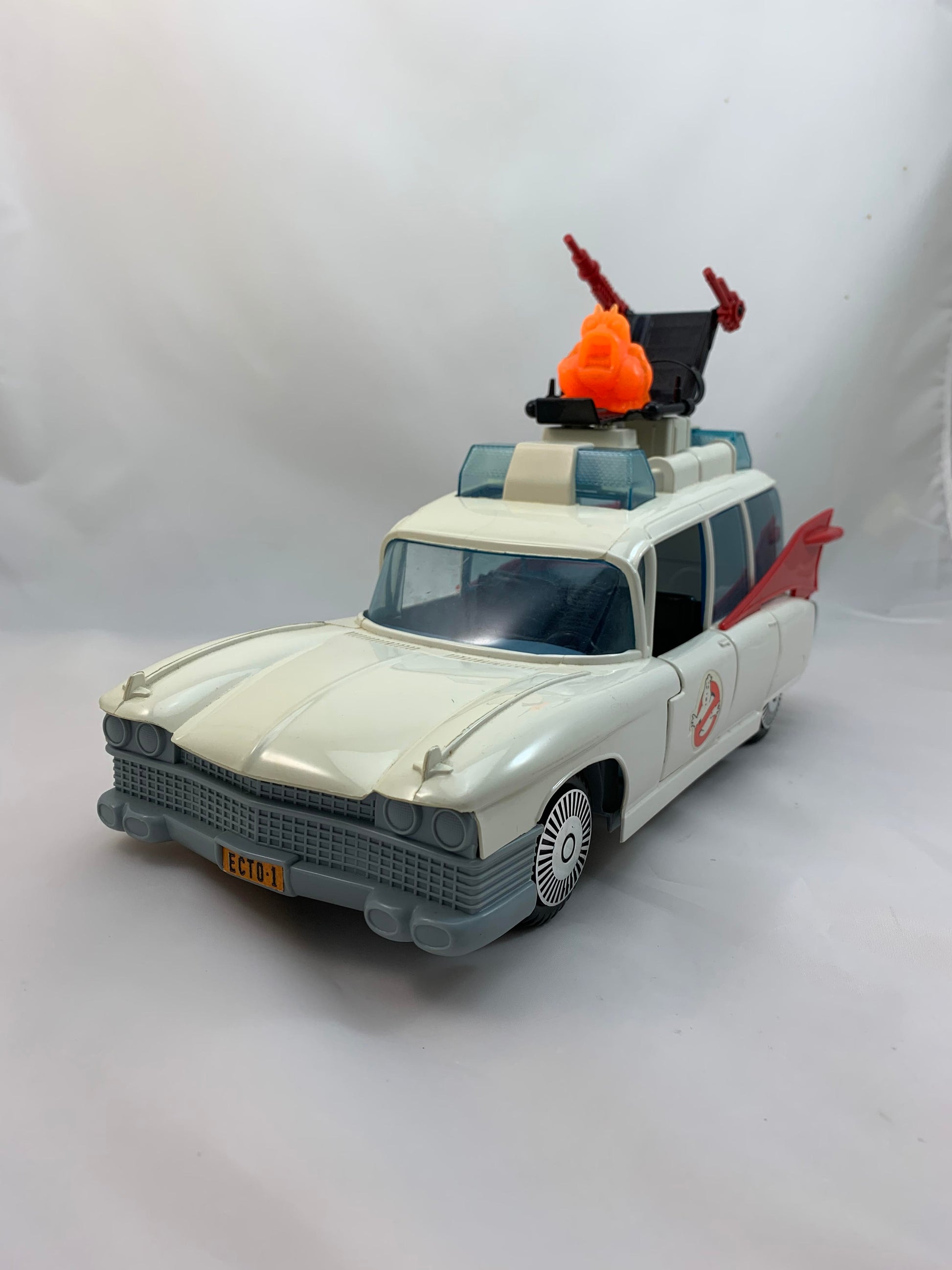 Kenner Ghostbusters: Ecto 1 COMPLETE NMIB - Vehicle