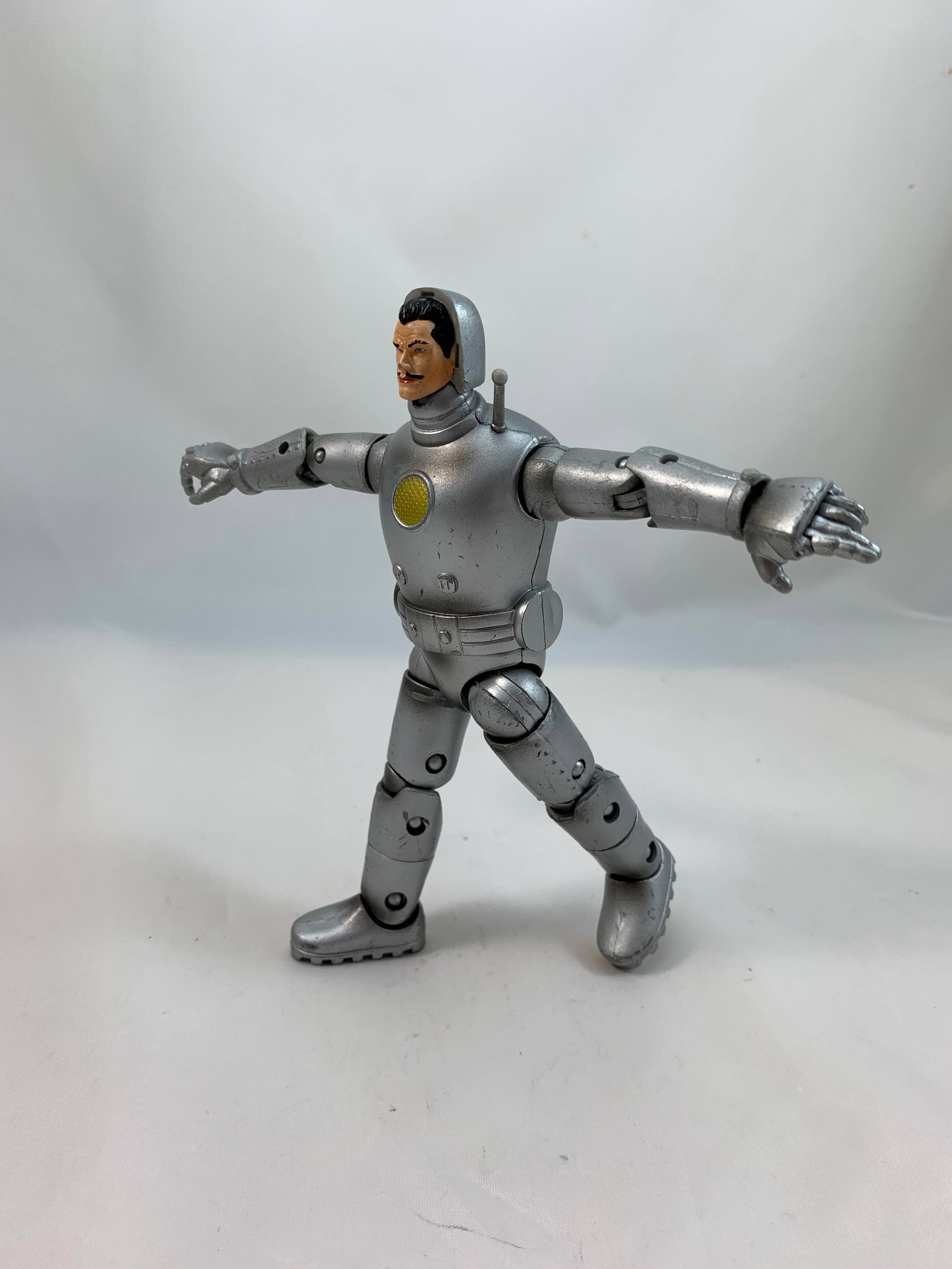 ToyBiz 2006 Marvel Legends Mojo BAF Series - First Appearance Iron Man  Action Figure