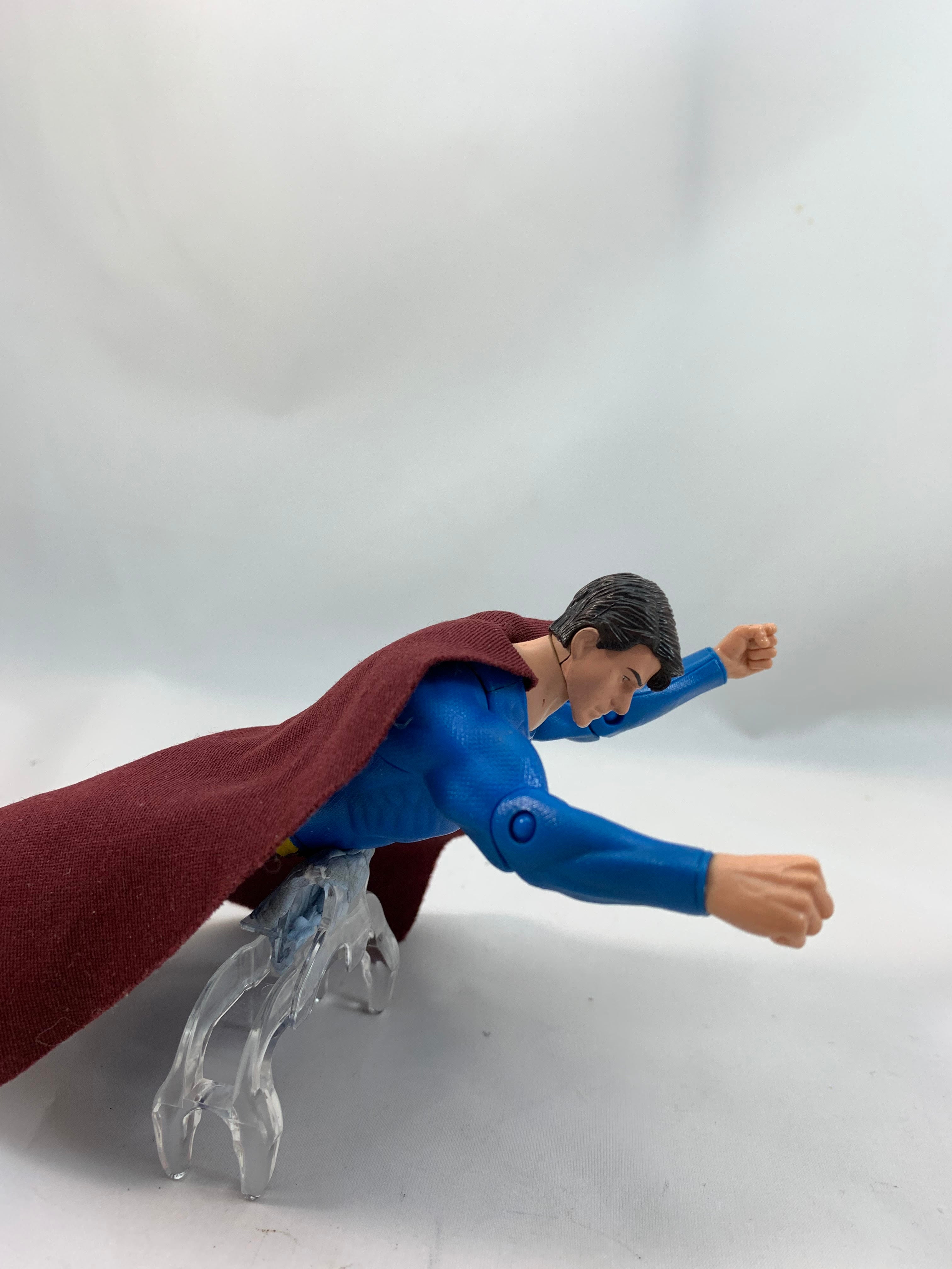 Mattel 2006 Superman Returns Movie - SUPERMAN w/ light up eyes