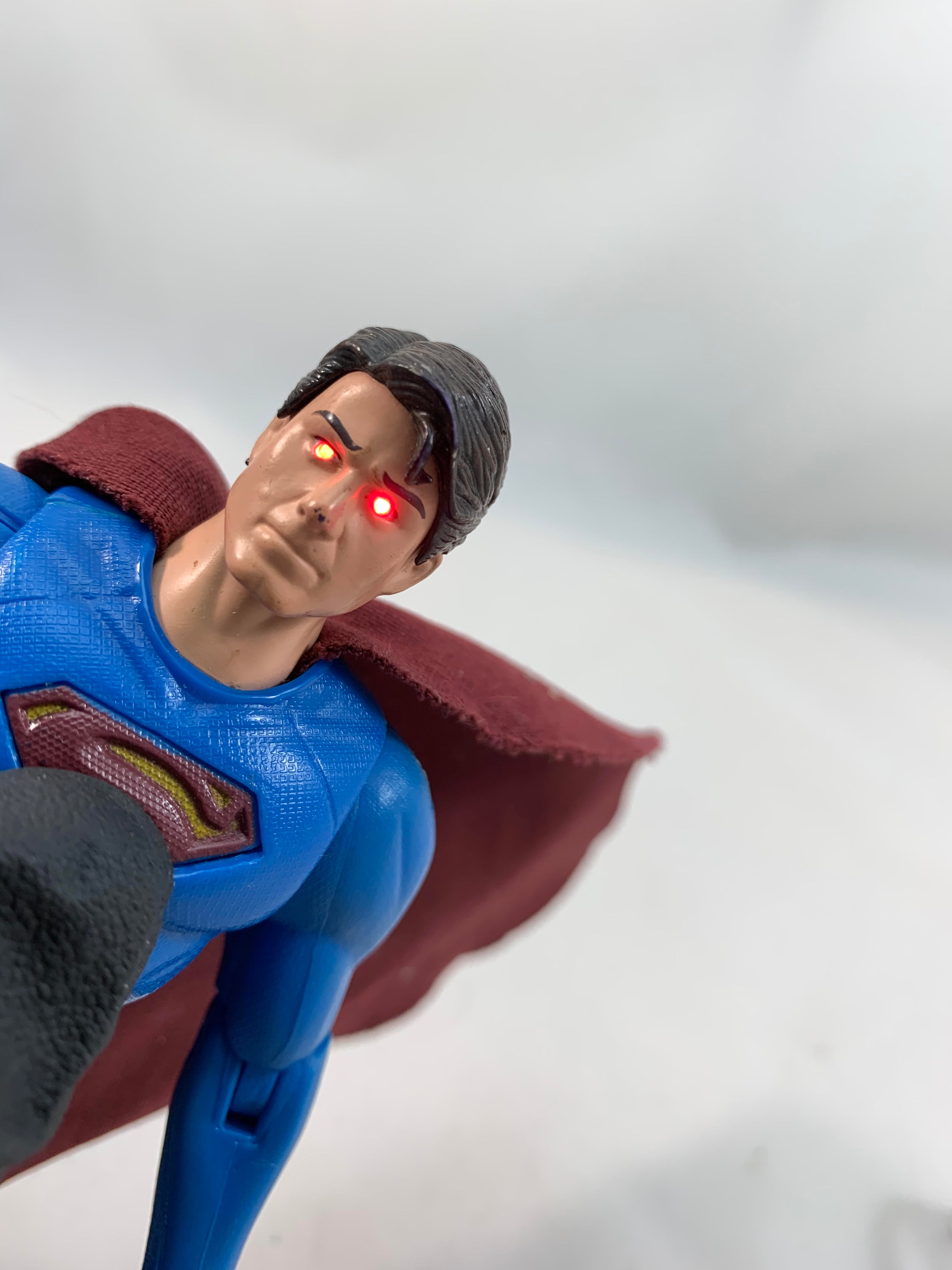 Superman store returns figure