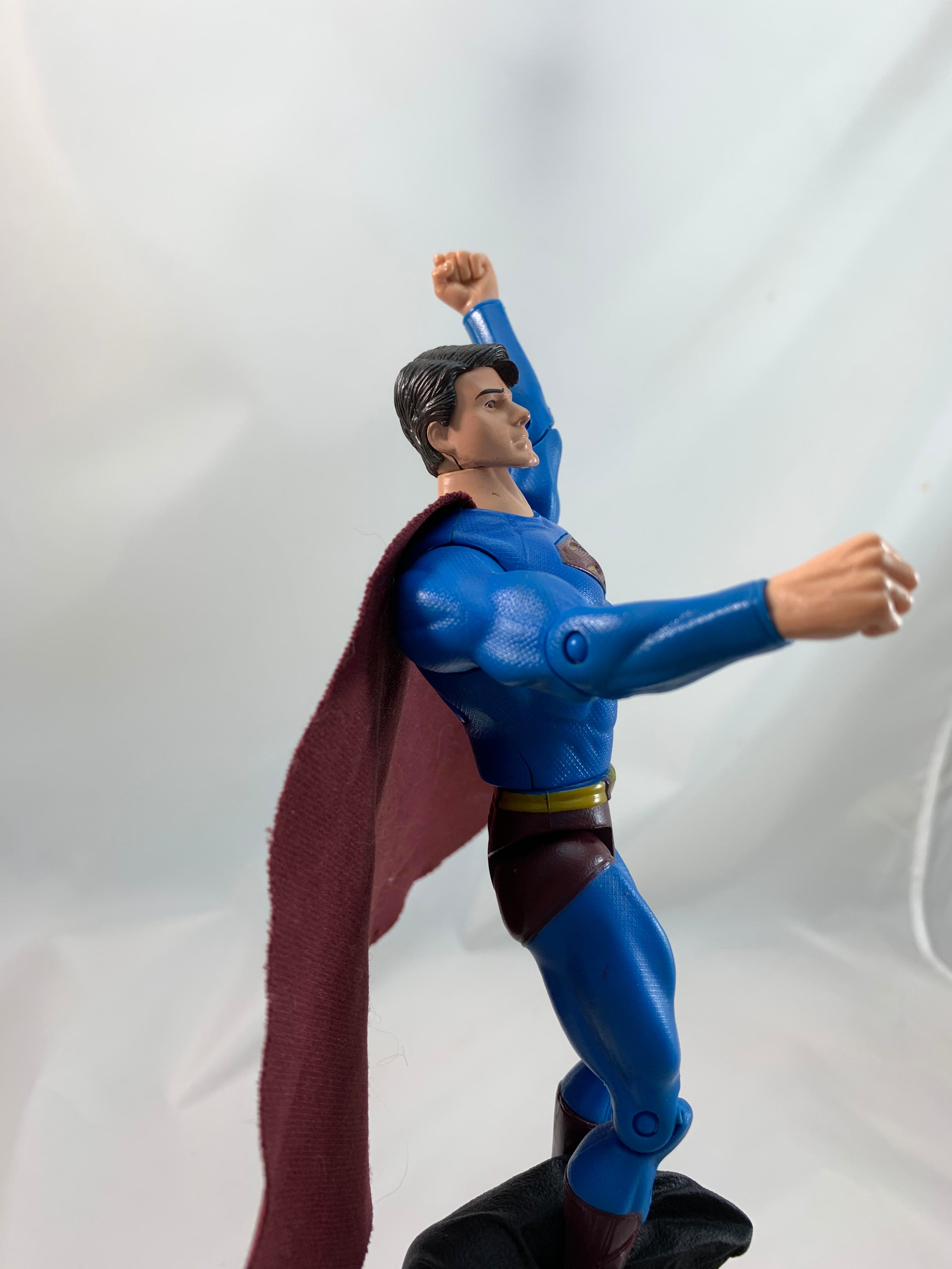 Mattel 2006 Superman Returns Movie - SUPERMAN w/ light up eyes