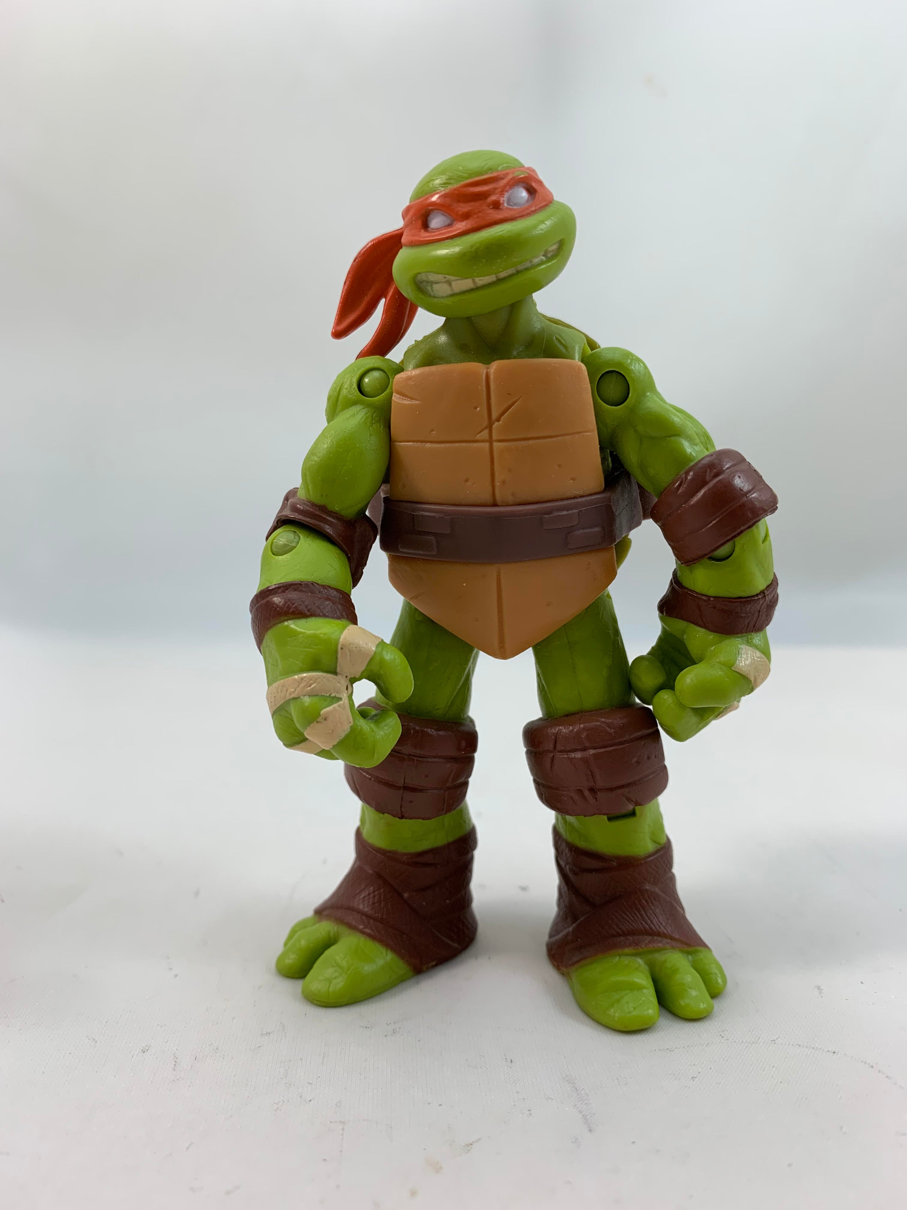 Teenage Mutant Ninja Turtles Michaelangelo Modern Figure Viacom Playma ...