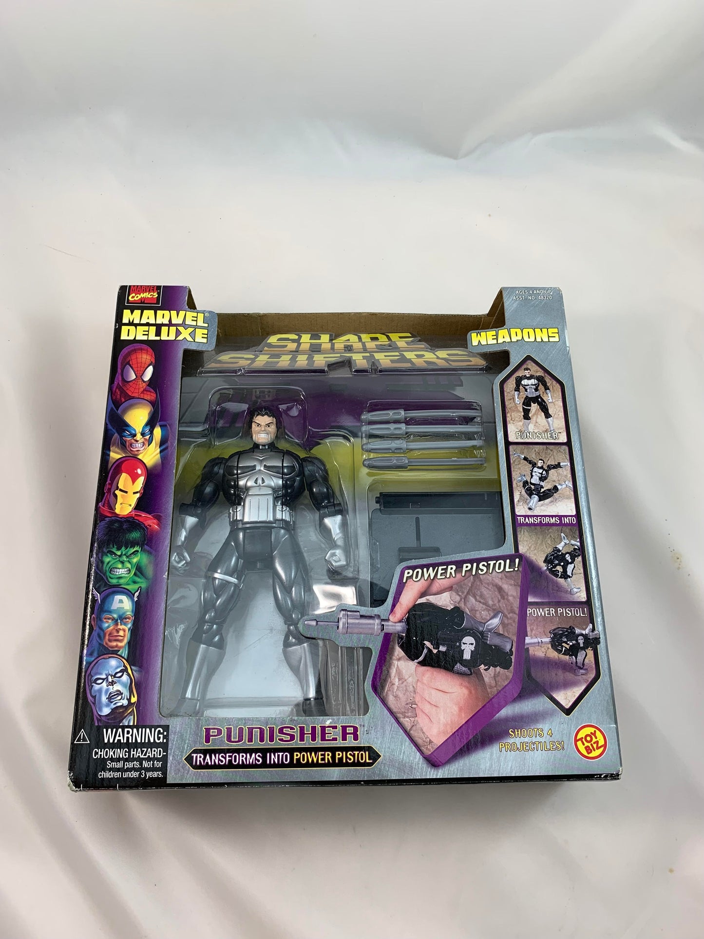 Toy Biz MIB Marvel deluxe action figure Punisher Shape Shifter, Transforms into a gun 1999 - MIB