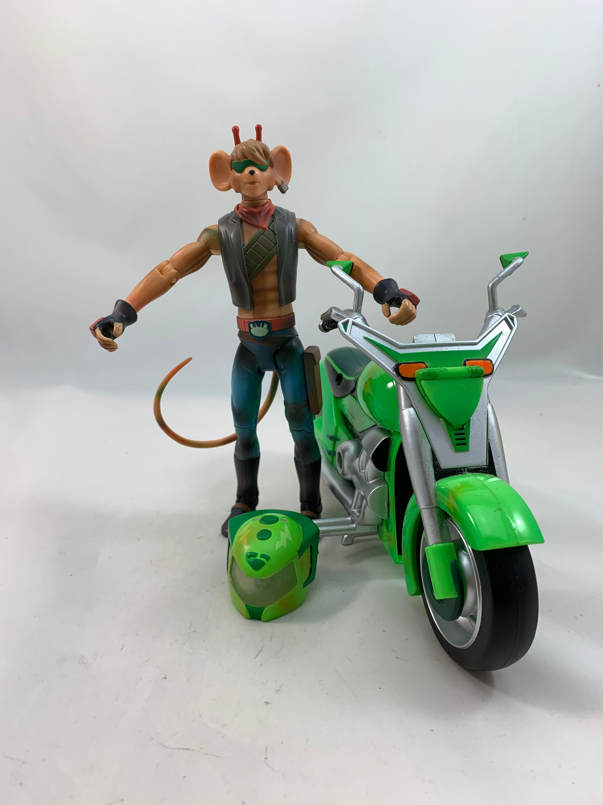 Character Options Biker Mice from Mars Dekluxe Throttle + Bike complete 2006 - Loose