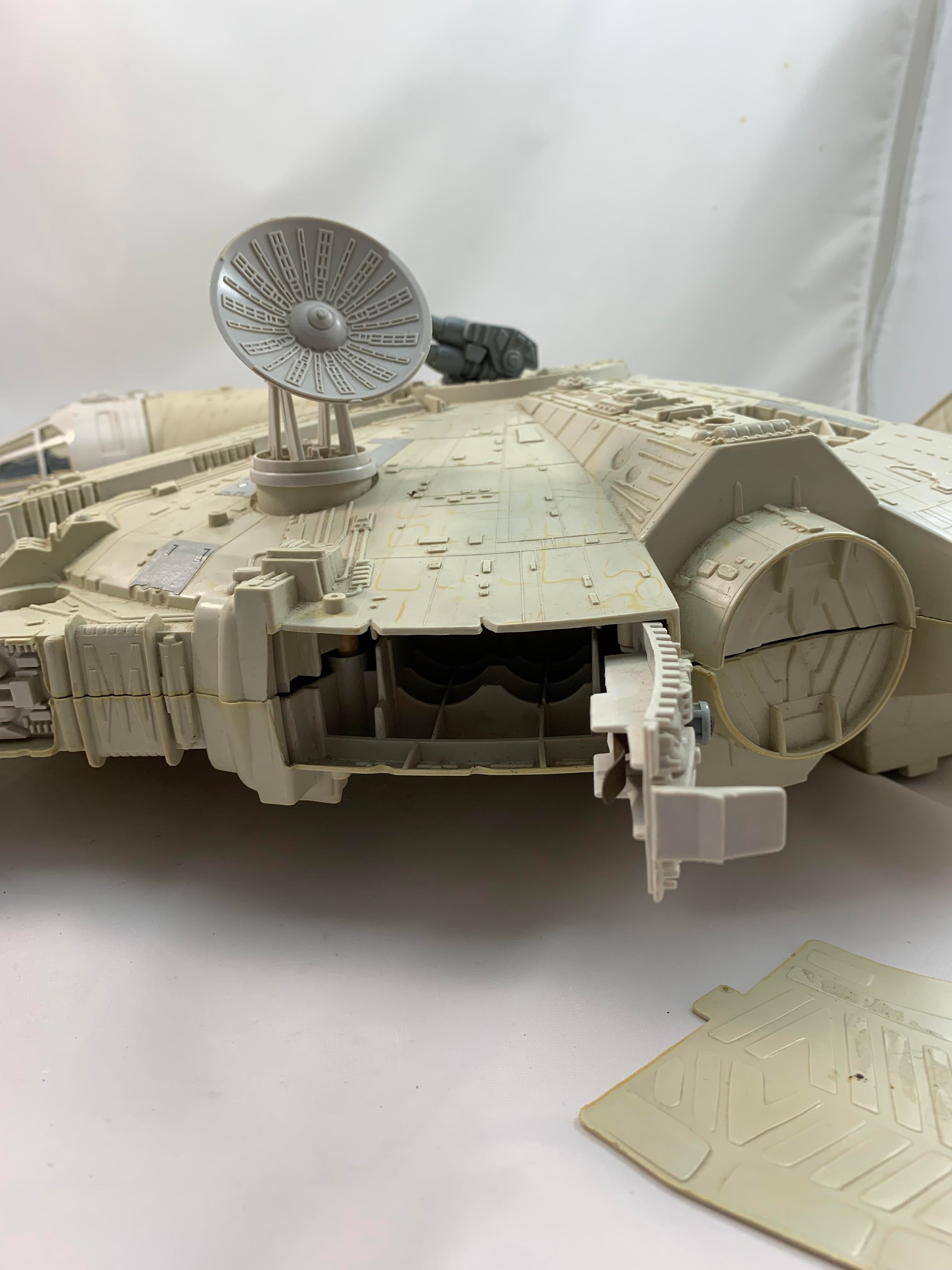 1979 millennium sale falcon toy value