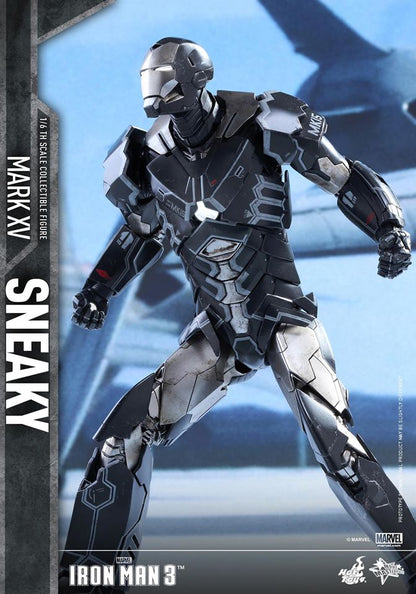 Hot Toys MMS348 IRON MAN 3 - SNEAKY (MARK XV)