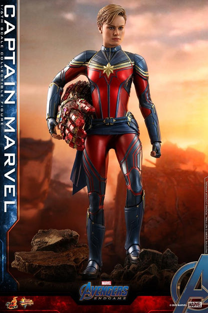Hot Toys MMS575 Avengers: Endgame 1/6 Captain Marvel