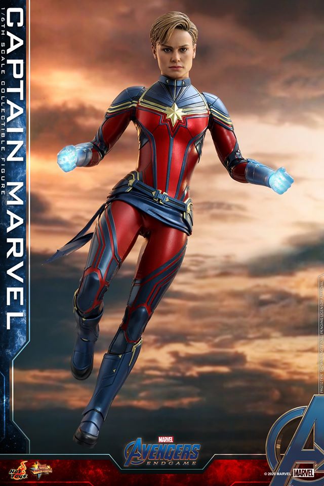Hot Toys MMS575 Avengers: Endgame 1/6 Captain Marvel